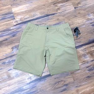 Under Armour tan shorts size 38